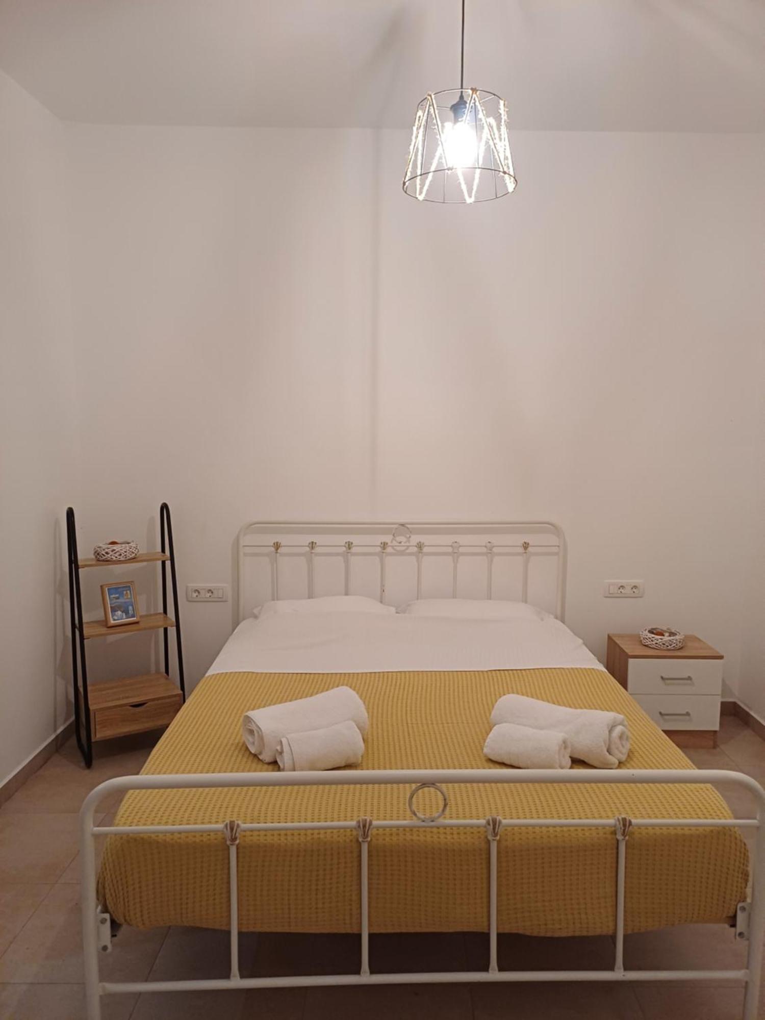 Вилла 'Irene' Cycladic House With Sunrise And Sea View! Foinikia  Экстерьер фото