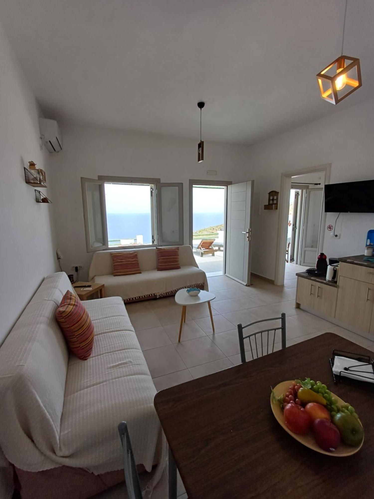 Вилла 'Irene' Cycladic House With Sunrise And Sea View! Foinikia  Экстерьер фото