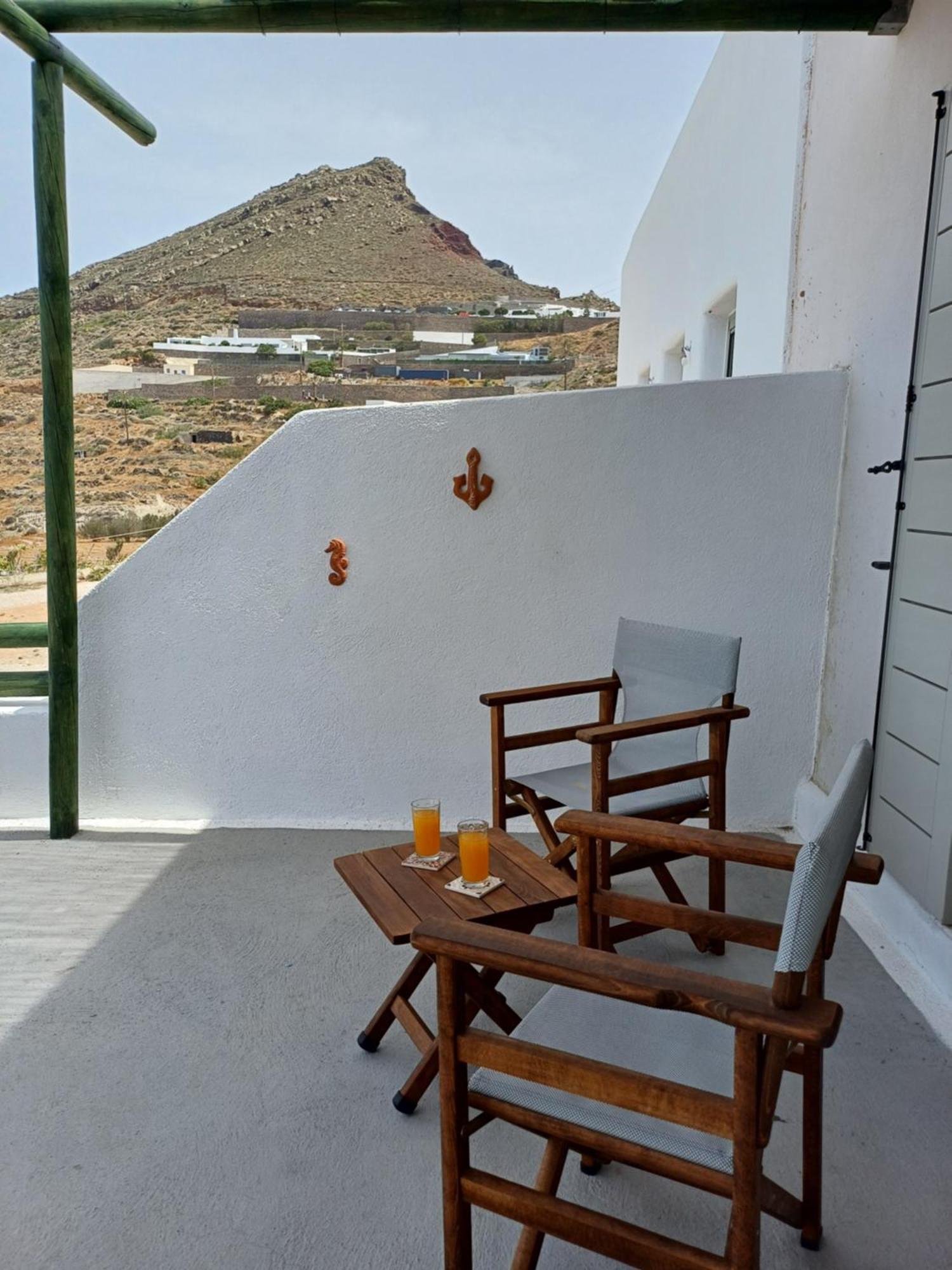 Вилла 'Irene' Cycladic House With Sunrise And Sea View! Foinikia  Экстерьер фото