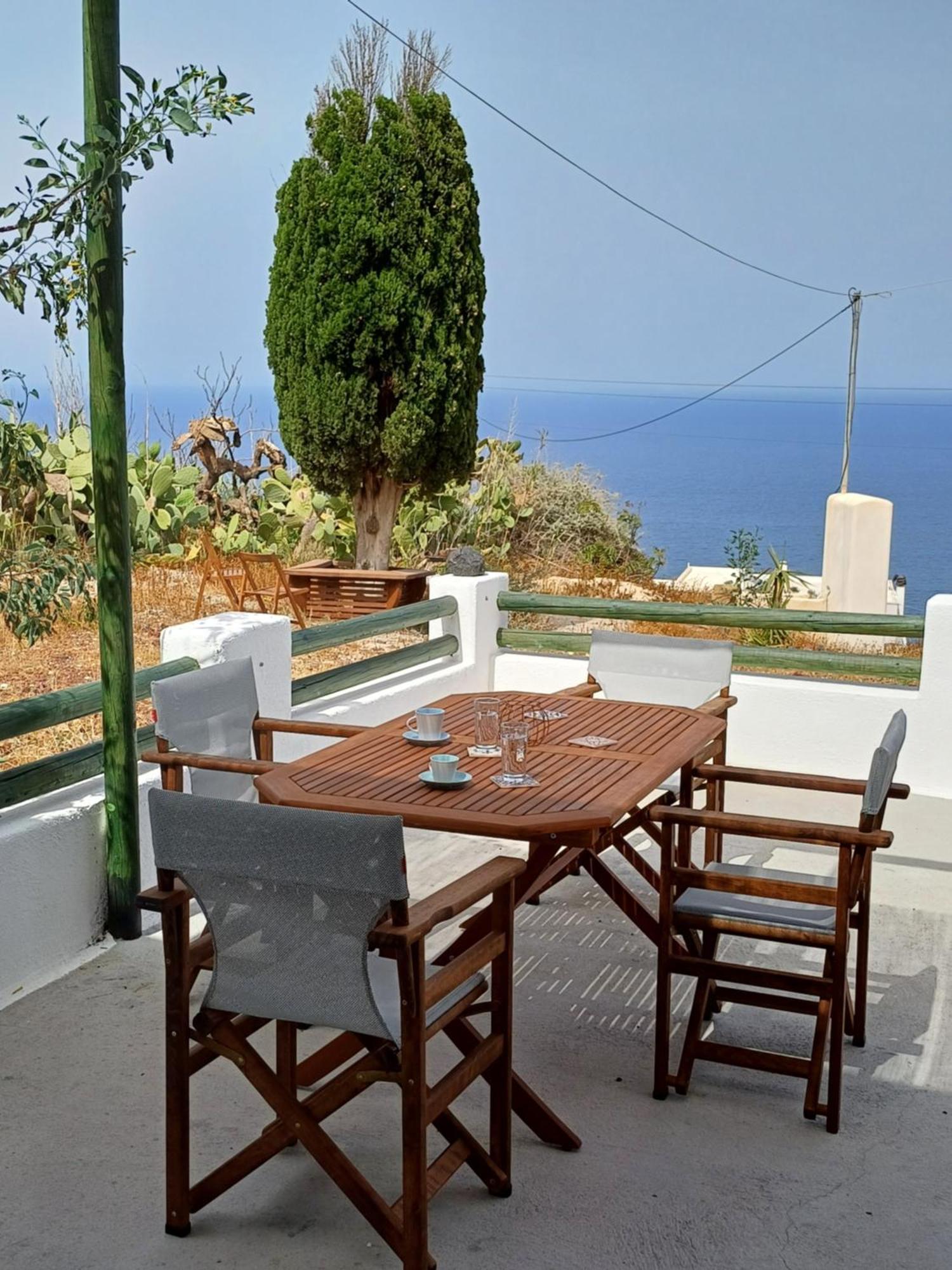 Вилла 'Irene' Cycladic House With Sunrise And Sea View! Foinikia  Экстерьер фото