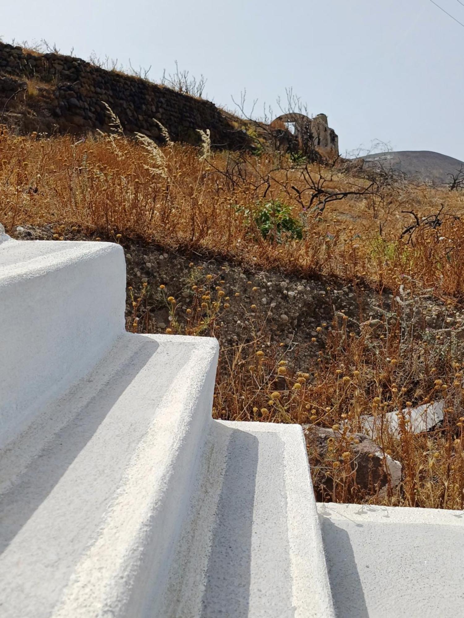 Вилла 'Irene' Cycladic House With Sunrise And Sea View! Foinikia  Экстерьер фото